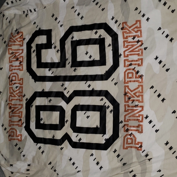 PINK By Victoria Secret light Camo Campus Tshirt RARE - Picture 4 of 6